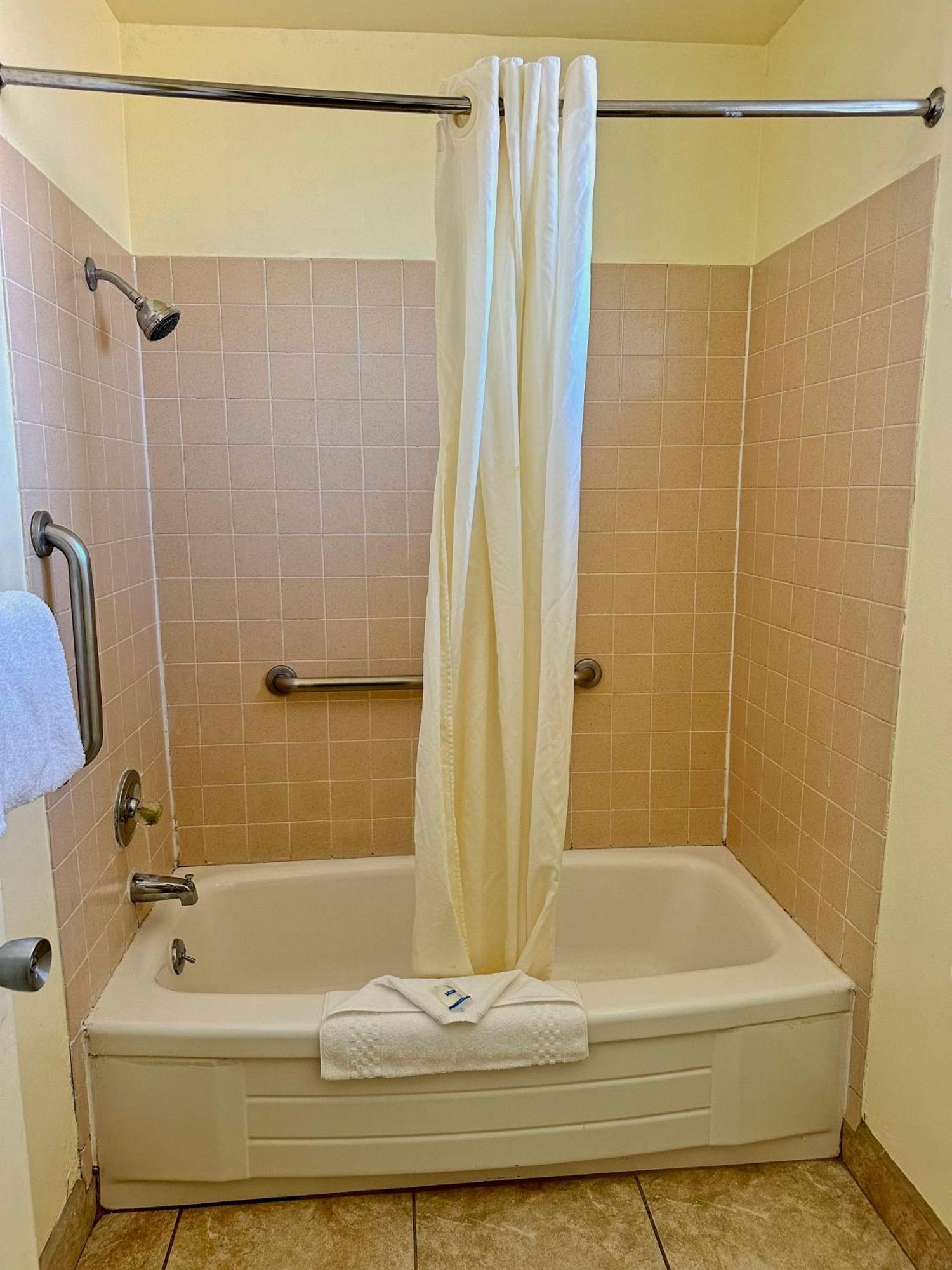 Rodeway Inn Boardman - Hermiston Экстерьер фото